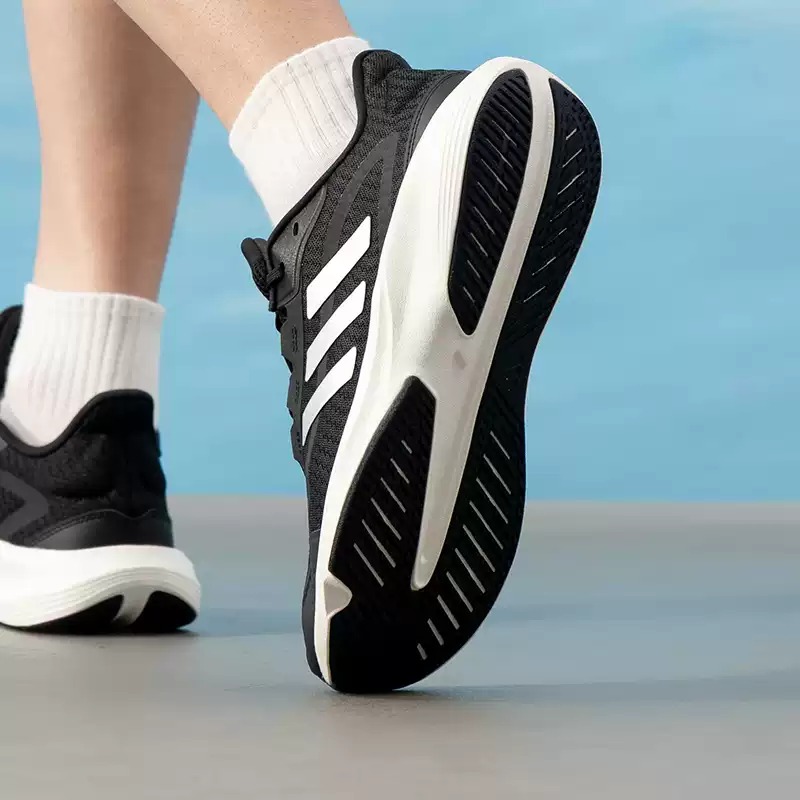 Adidas Men's and Women's Shoes - đánh giá và giá Lightweight Road Running Shoes